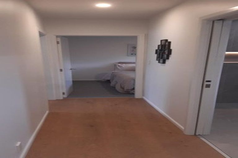 Photo of property in 2/37b Main Road, Redcliffs, Christchurch, 8081