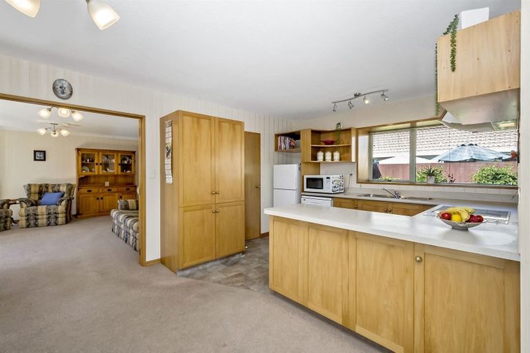 Photo of property in 3/324 Sawyers Arms Road, Bishopdale, Christchurch, 8053
