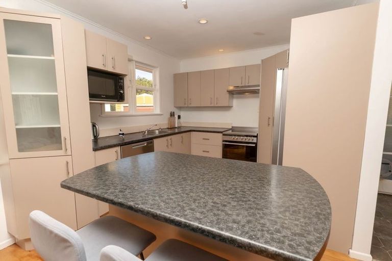 Photo of property in 39 Wharf Road, Te Atatu Peninsula, Auckland, 0610