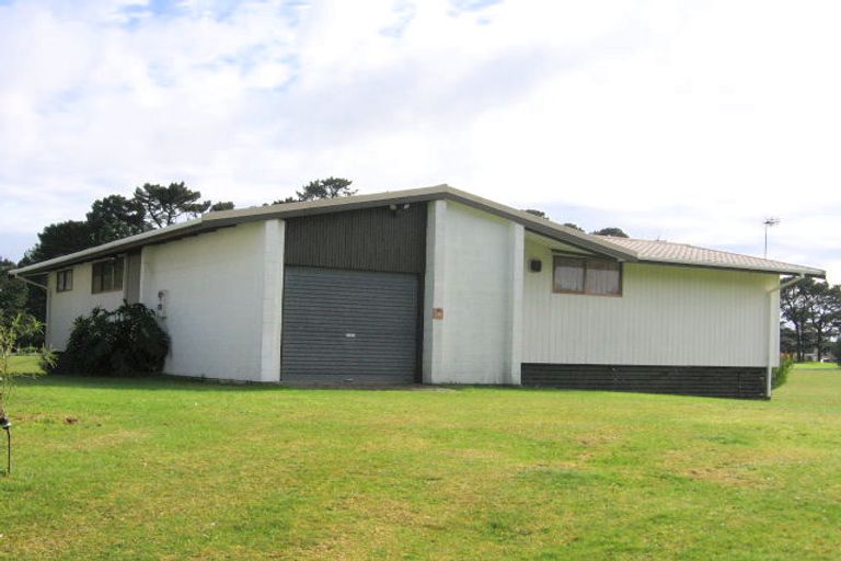 Photo of property in 14 Glen Neaves, Pauanui, Hikuai, 3579