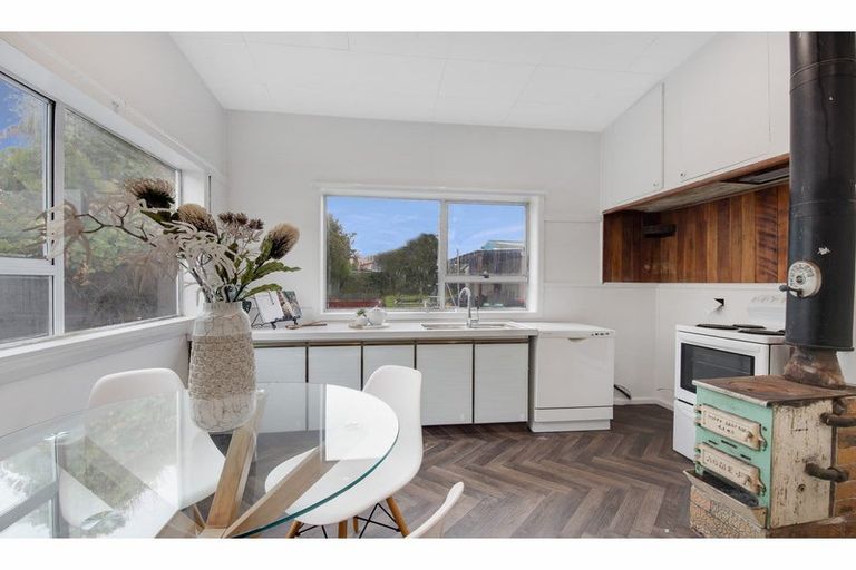 Photo of property in 27 Howe Street, New Brighton, Christchurch, 8083