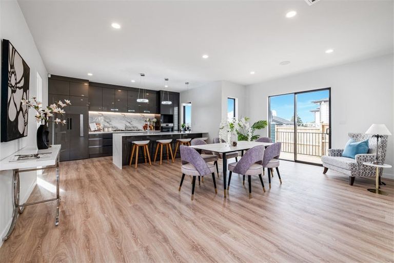 Photo of property in 12 Cumulus Way, Ranui, Auckland, 0612