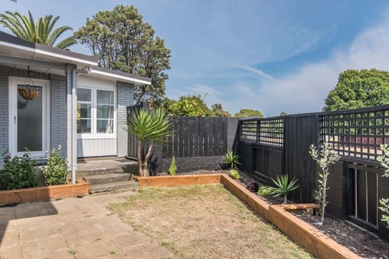 Photo of property in 31 Winton Street, Paraparaumu Beach, Paraparaumu, 5032