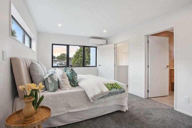 Photo of property in 363d Bucklands Beach Road, Bucklands Beach, Auckland, 2012