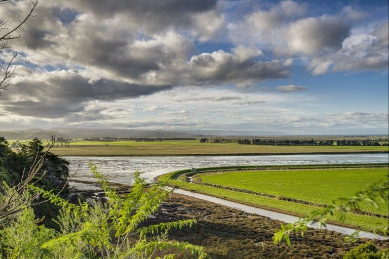 Photo of property in 64a Nilgiri Road, Poraiti, Napier, 4182