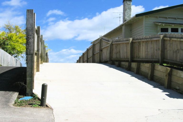 Photo of property in 37a Hillcrest Road, Papatoetoe, Auckland, 2025