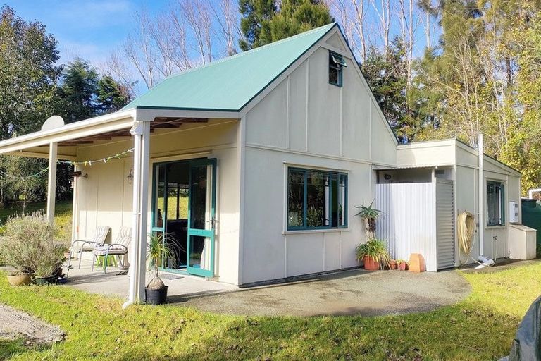 Photo of property in 215 Tara Road, Mangawhai, 0573