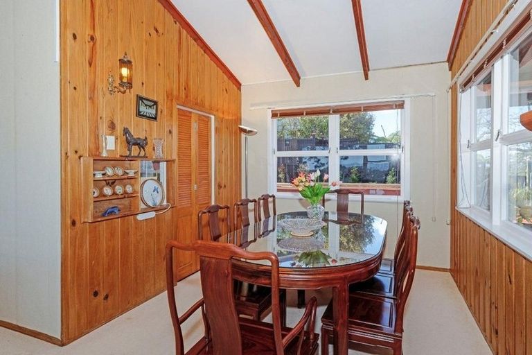 Photo of property in 768 South Titirangi Road, Titirangi, Auckland, 0604