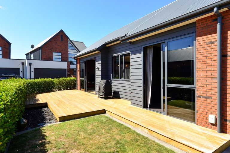 Photo of property in 2 Garland Lane, Leamington, Cambridge, 3432