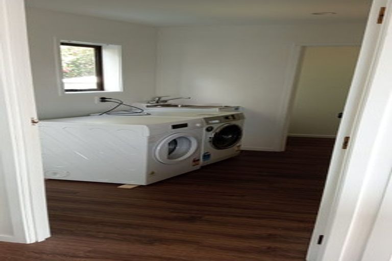 Photo of property in 2/47 Luton Avenue, Sunnyhills, Auckland, 2010