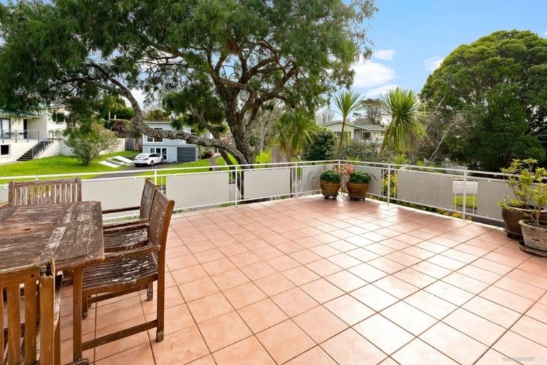 Photo of property in 20 Marywil Crescent, Hillcrest, Auckland, 0627