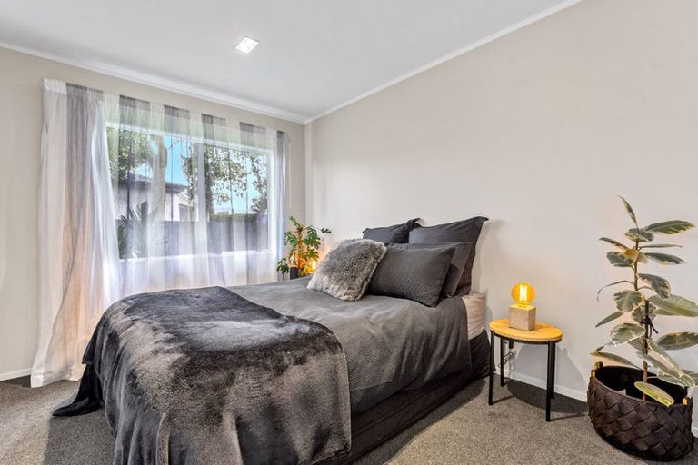 Photo of property in 3a Bannings Way, Hobsonville, Auckland, 0618