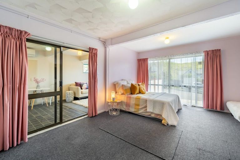 Photo of property in 6 Haast Close, Kelson, Lower Hutt, 5010