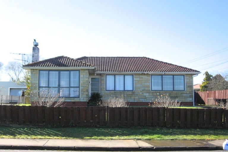 Photo of property in 67 Cargill Street, Papakura, 2110