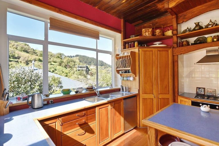 Photo of property in 4 Somes Road, Lyttelton, 8082
