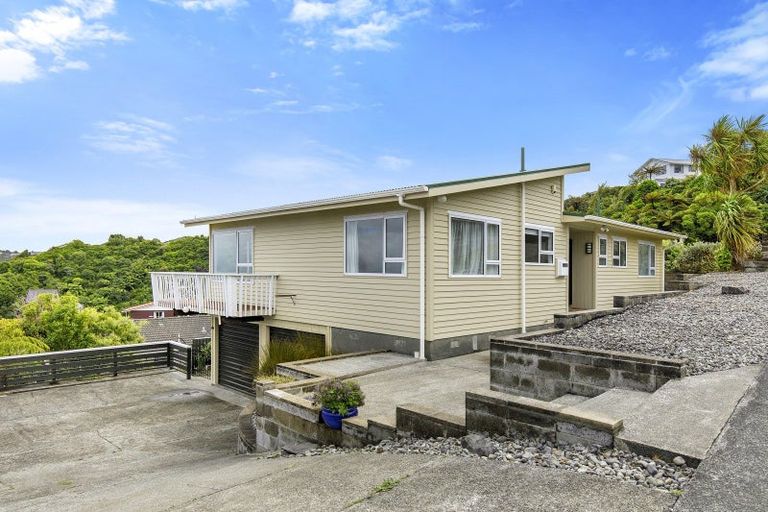 Photo of property in 42 Mulberry Street, Maungaraki, Lower Hutt, 5010