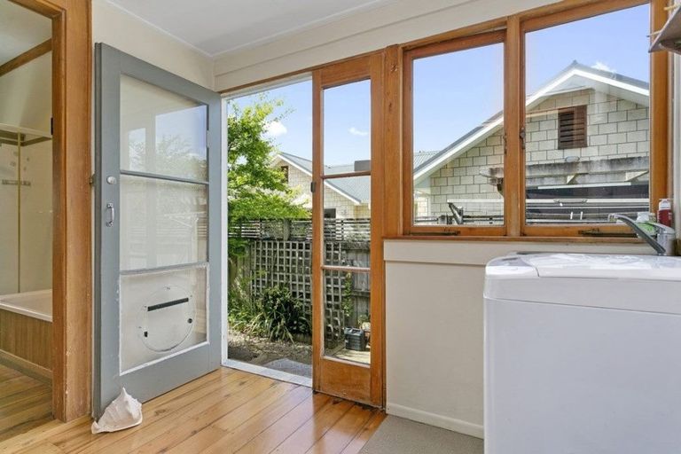 Photo of property in 21 Williams Street, Cambridge, 3434