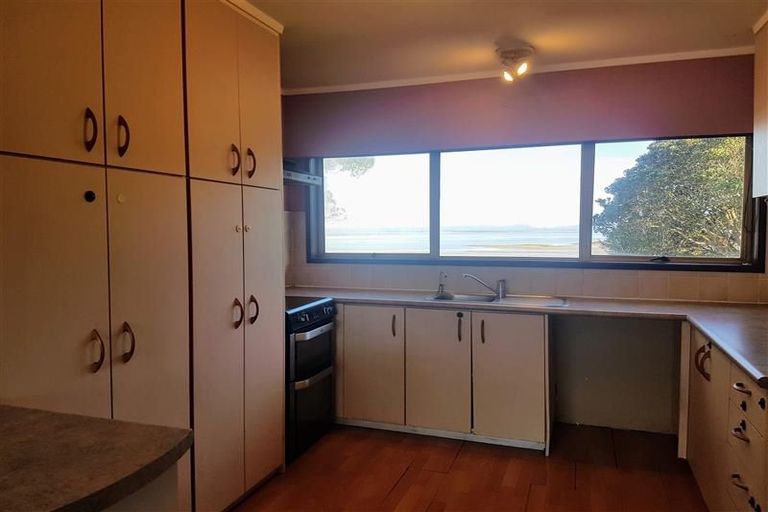 Photo of property in 582 Weymouth Road, Weymouth, Auckland, 2103