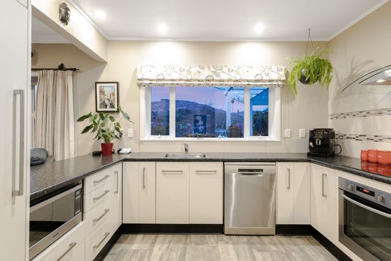 Photo of property in 351 Main Road, Tawa, Wellington, 5028