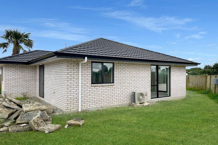 Photo of property in 82a Finlayson Avenue, Clendon Park, Auckland, 2103