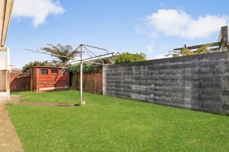 Photo of property in 2/11 Wentworth Avenue, Papatoetoe, Auckland, 2025