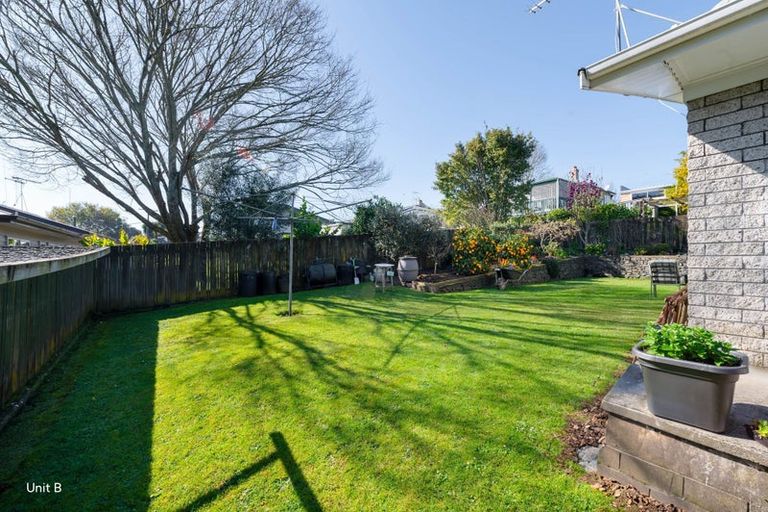 Photo of property in 108a&b Forest Lake Road, Forest Lake, Hamilton, 3200