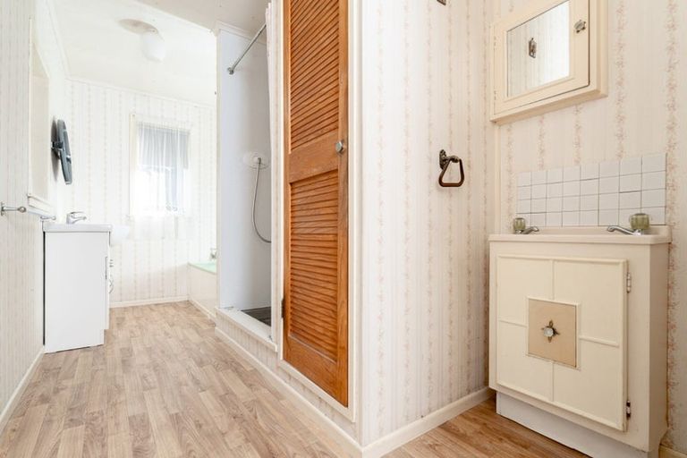 Photo of property in 69 Government Road, Raglan, 3225