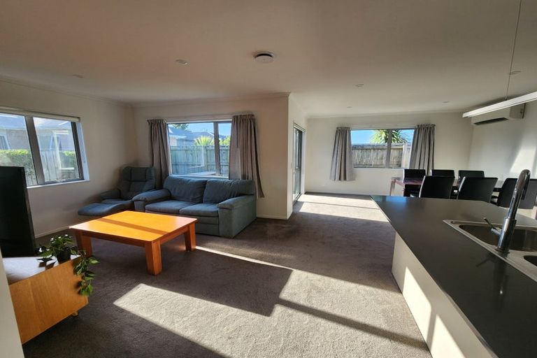 Photo of property in 94 Kuaka Drive, Takanini, 2112