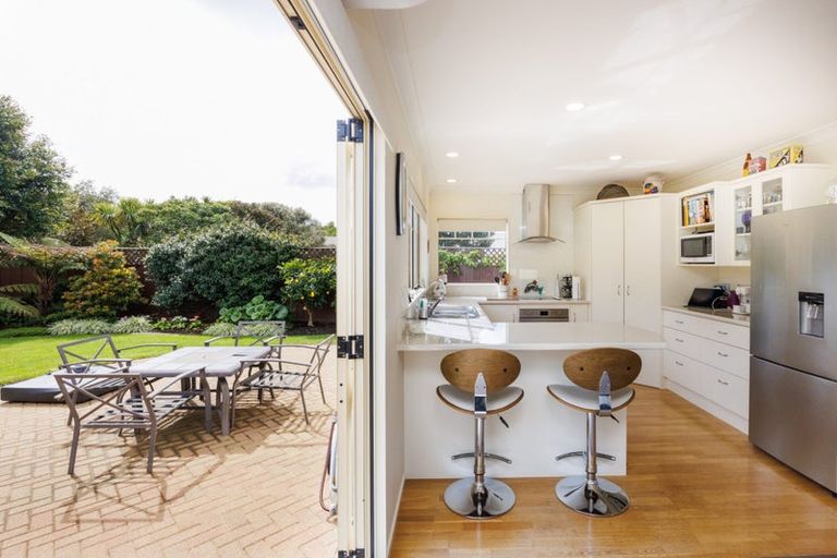 Photo of property in 5 Fountain Court, Palmerston North, 4410