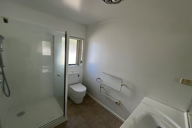 Photo of property in 2 Deerfield Place, Flat Bush, Auckland, 2019