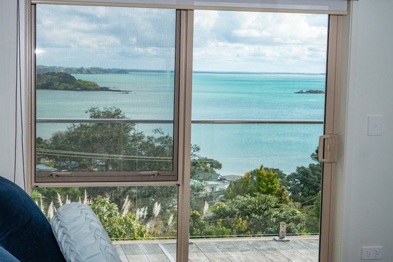 Photo of property in 16 Rangikapiti Road, Coopers Beach, 0420