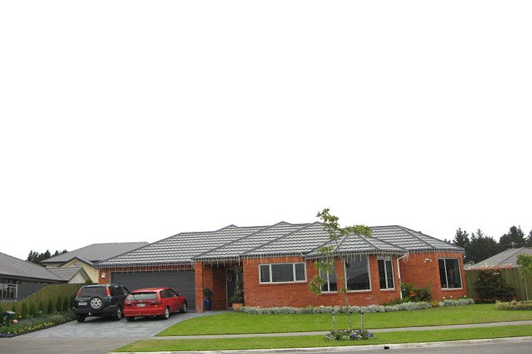 Photo of property in 30 Rothesay Road, Parklands, Christchurch, 8083