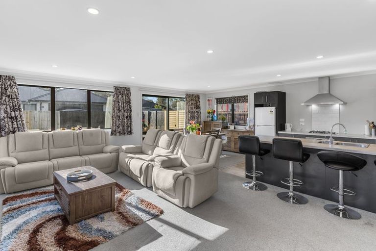 Photo of property in 10 Joy Place, Rolleston, 7614