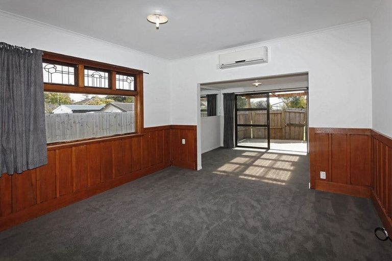 Photo of property in 17 Grenville Street, Waltham, Christchurch, 8011