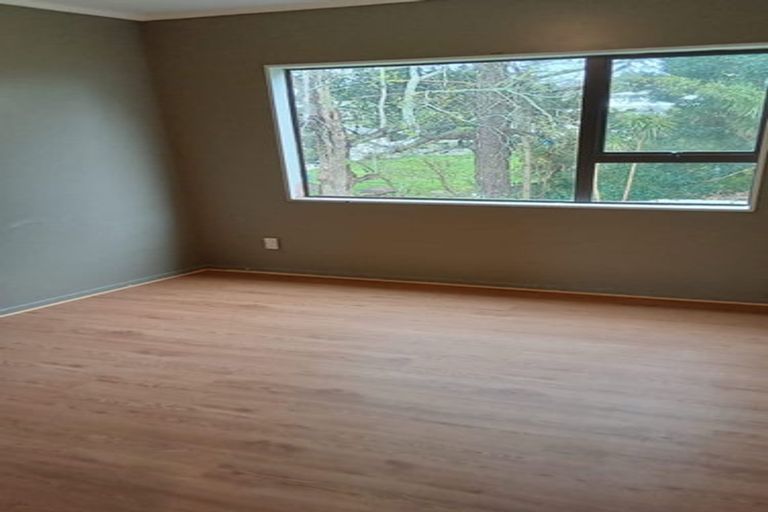 Photo of property in 12a Sabulite Road, Kelston, Auckland, 0602