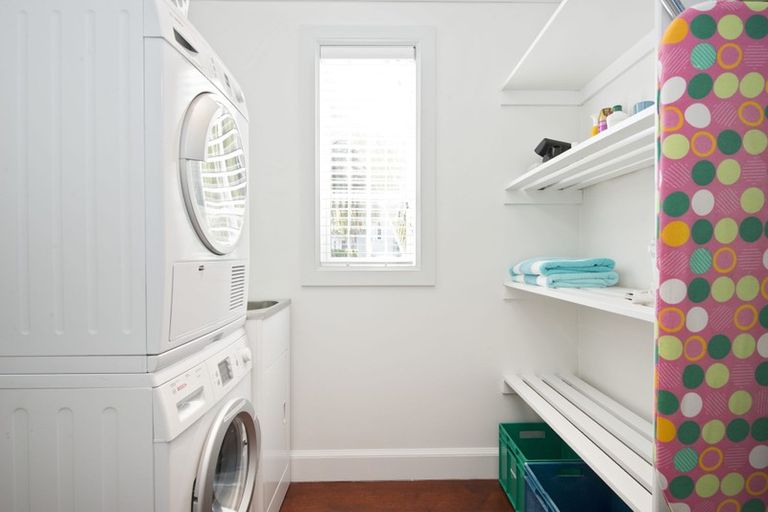 Photo of property in 16 Chapel Street, Russell, 0202