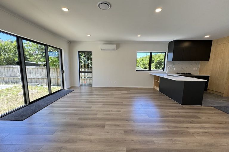 Photo of property in 22d Toru Street, Te Atatu Peninsula, Auckland, 0610