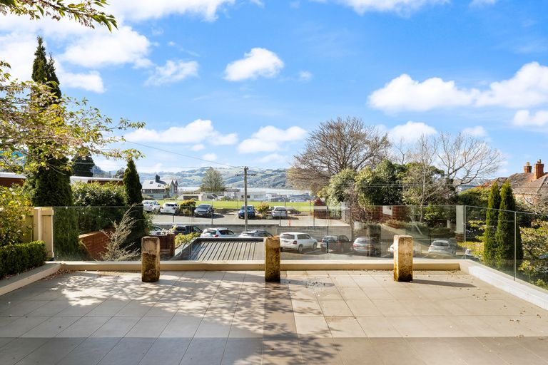 Photo of property in 24 Royal Terrace, Dunedin Central, Dunedin, 9016