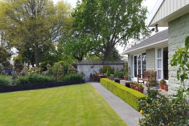 Photo of property in 9 Bullock Place, Ilam, Christchurch, 8041