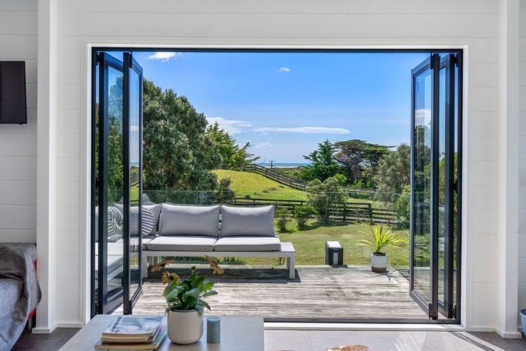 Photo of property in 2a Otaihanga Road, Paraparaumu Beach, Paraparaumu, 5032