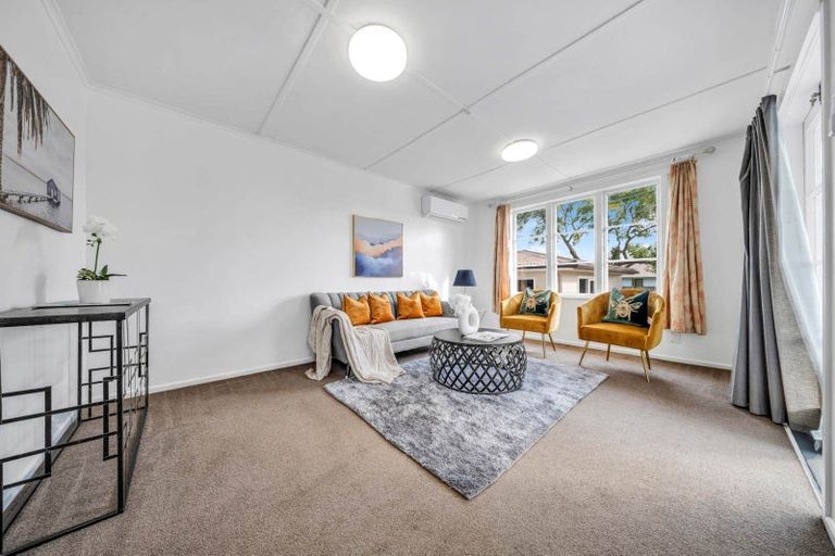 Photo of property in 1/15 Kent Road, Manurewa, Auckland, 2102