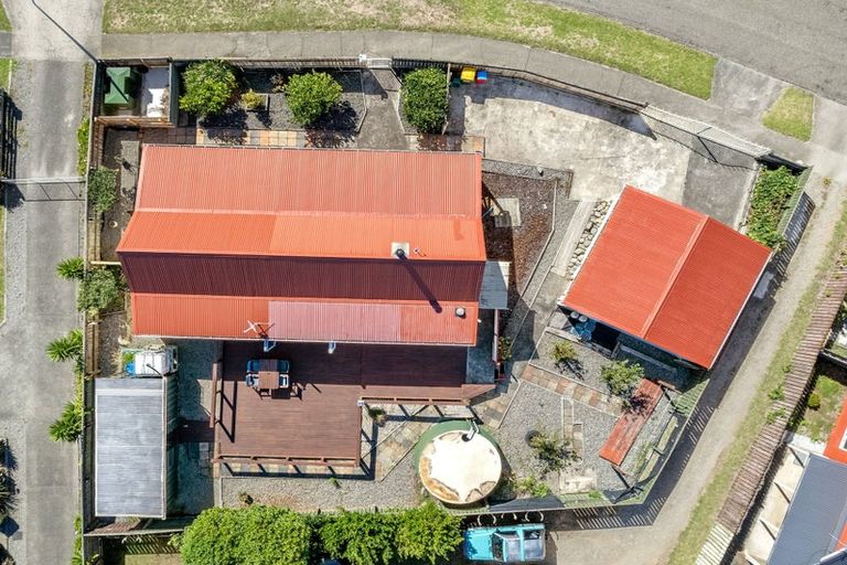 Photo of property in 10 Taonui Street, Waitarere Beach, Levin, 5510