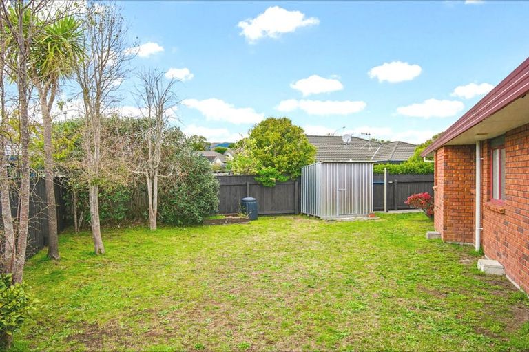 Photo of property in 4 Glen Loch Place, Paraparaumu, 5032