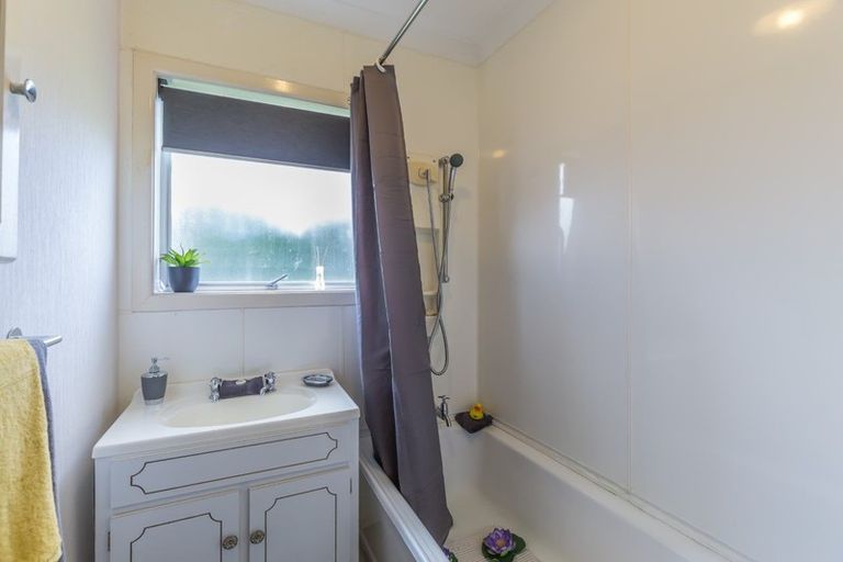 Photo of property in 3 Vogel Street, Levin, 5510