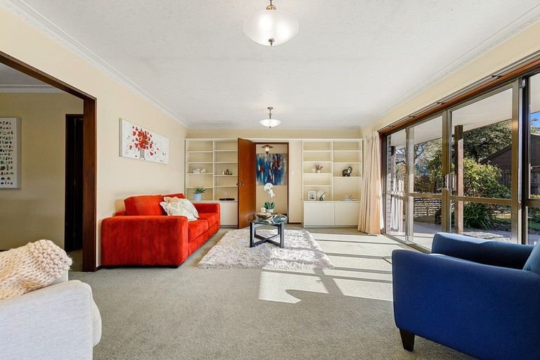 Photo of property in 27a Sayers Crescent, Ilam, Christchurch, 8041