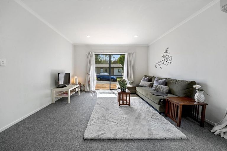 Photo of property in 39 Malaspina Place, Papatoetoe, Auckland, 2025