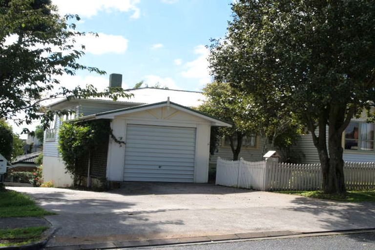 Photo of property in 1/37 Baird Street, Howick, Auckland, 2014