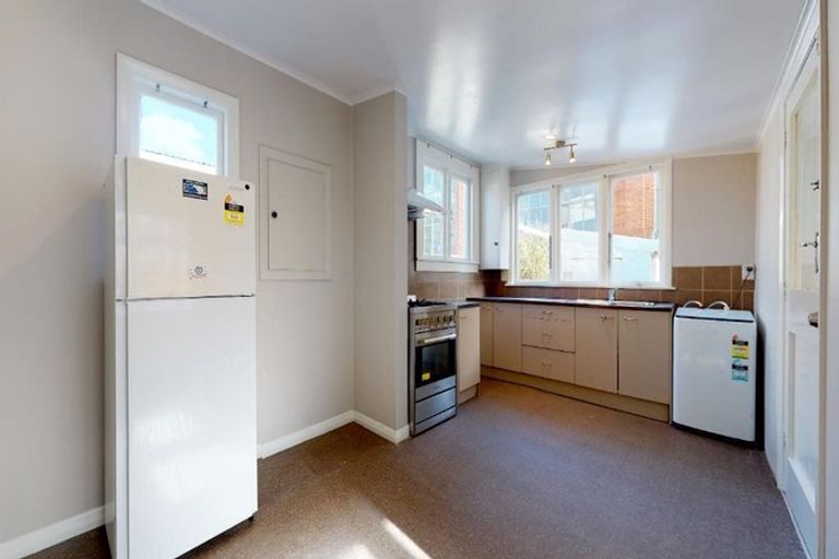 Photo of property in 72 Ross Street, Kilbirnie, Wellington, 6022