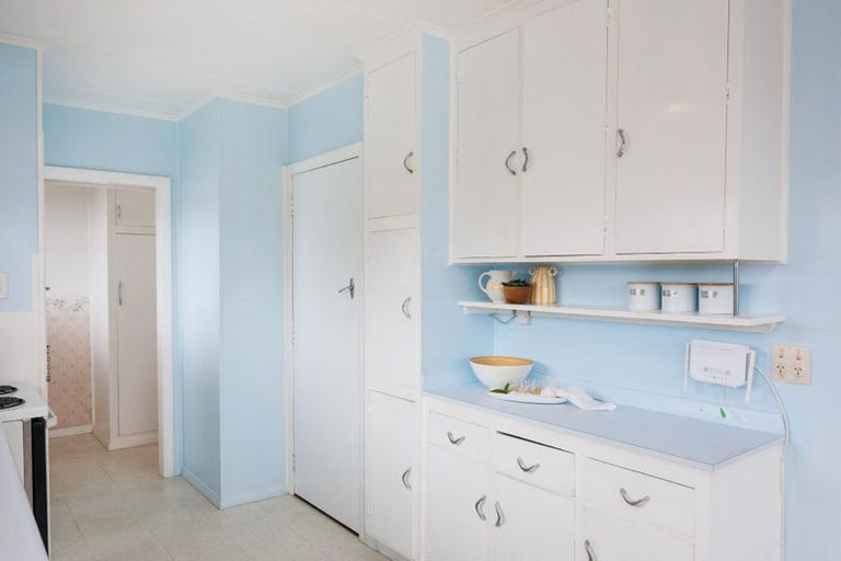 Photo of property in 5 Kaituna Street, Milson, Palmerston North, 4414