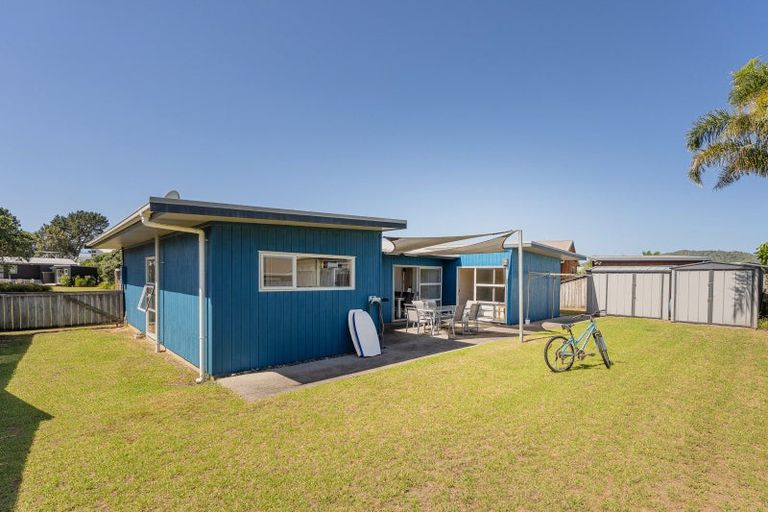Photo of property in 113 Sands Crescent, Matarangi, Whitianga, 3592
